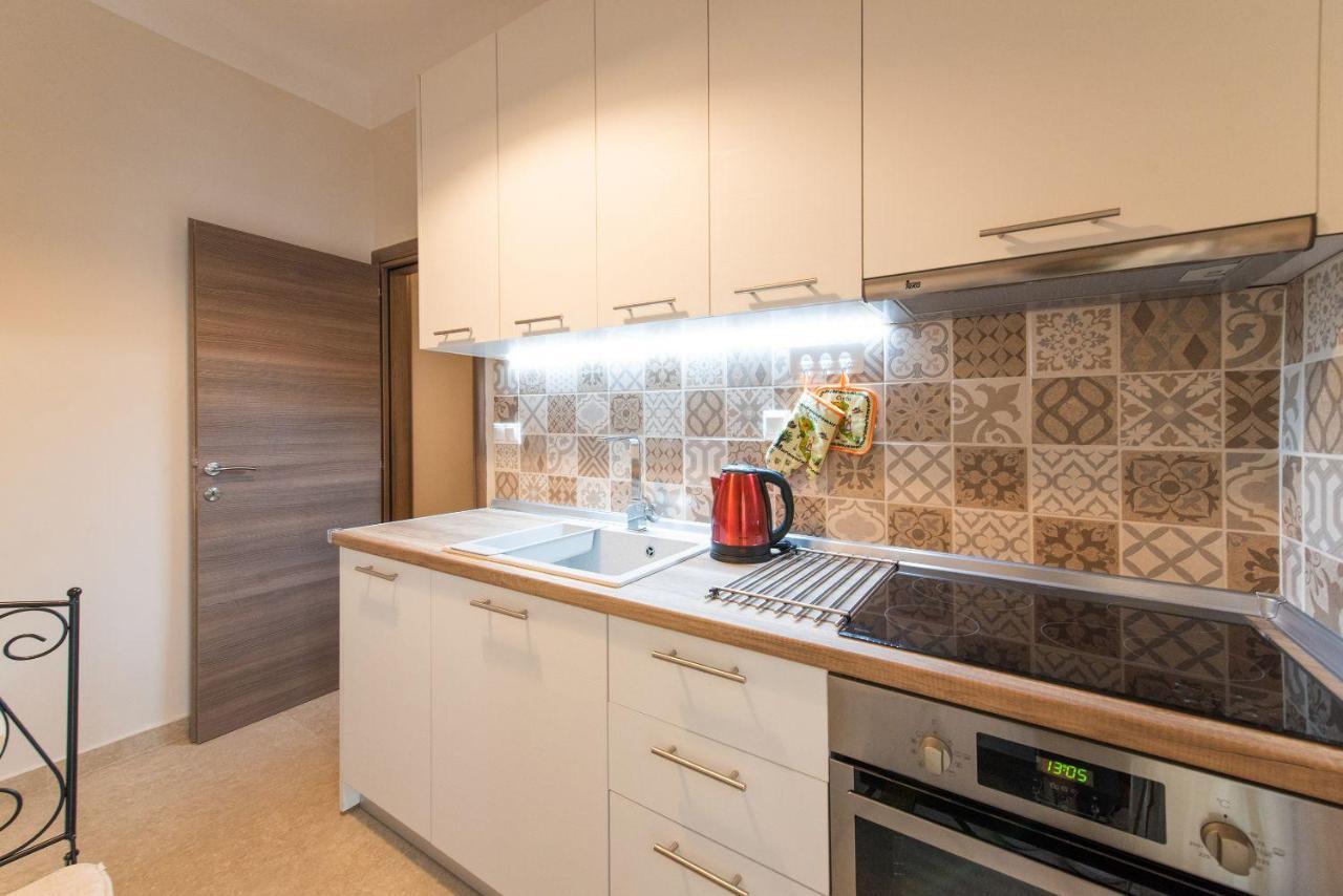Apricot By Halu! Cozy Apt Next To Agia Sophia Metro Station Tesalónica Exterior foto